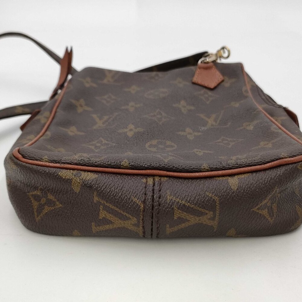 LV #R Vintage Classic Monogram Danube Small Crossbody Bag - Picture 8 of 10